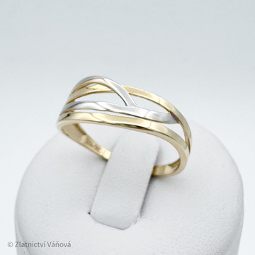Žluté zlato prsten tvarovaný